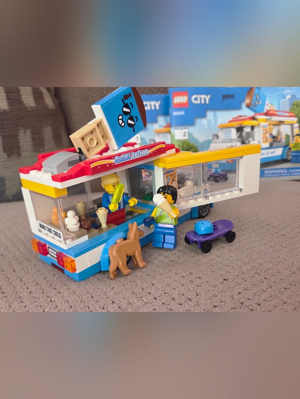 Lego City Ice Cream Truck 60253 Retired set 200 pcs 99% complete Different wig - Picture 4 of 16